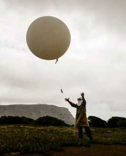 Launching the balloon at 11:15am
