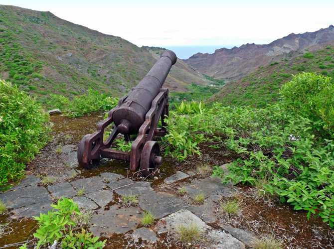 Iron 12 pounder on iron carriage with four and a half inch calibre - dated 1794