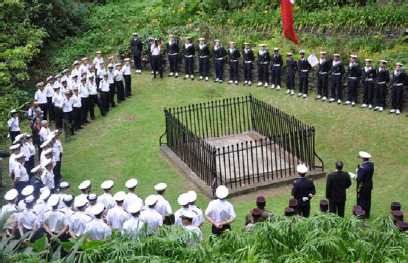 French at Napoleons Tomb