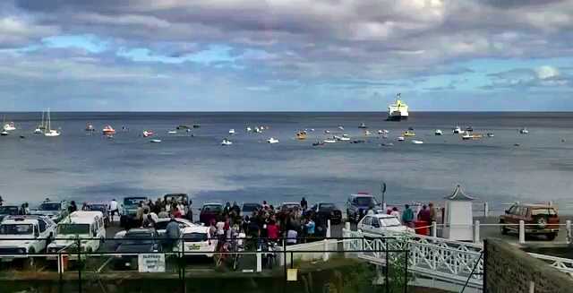 Crowds greet the RMS