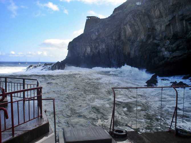 Rough sea at the landing steps